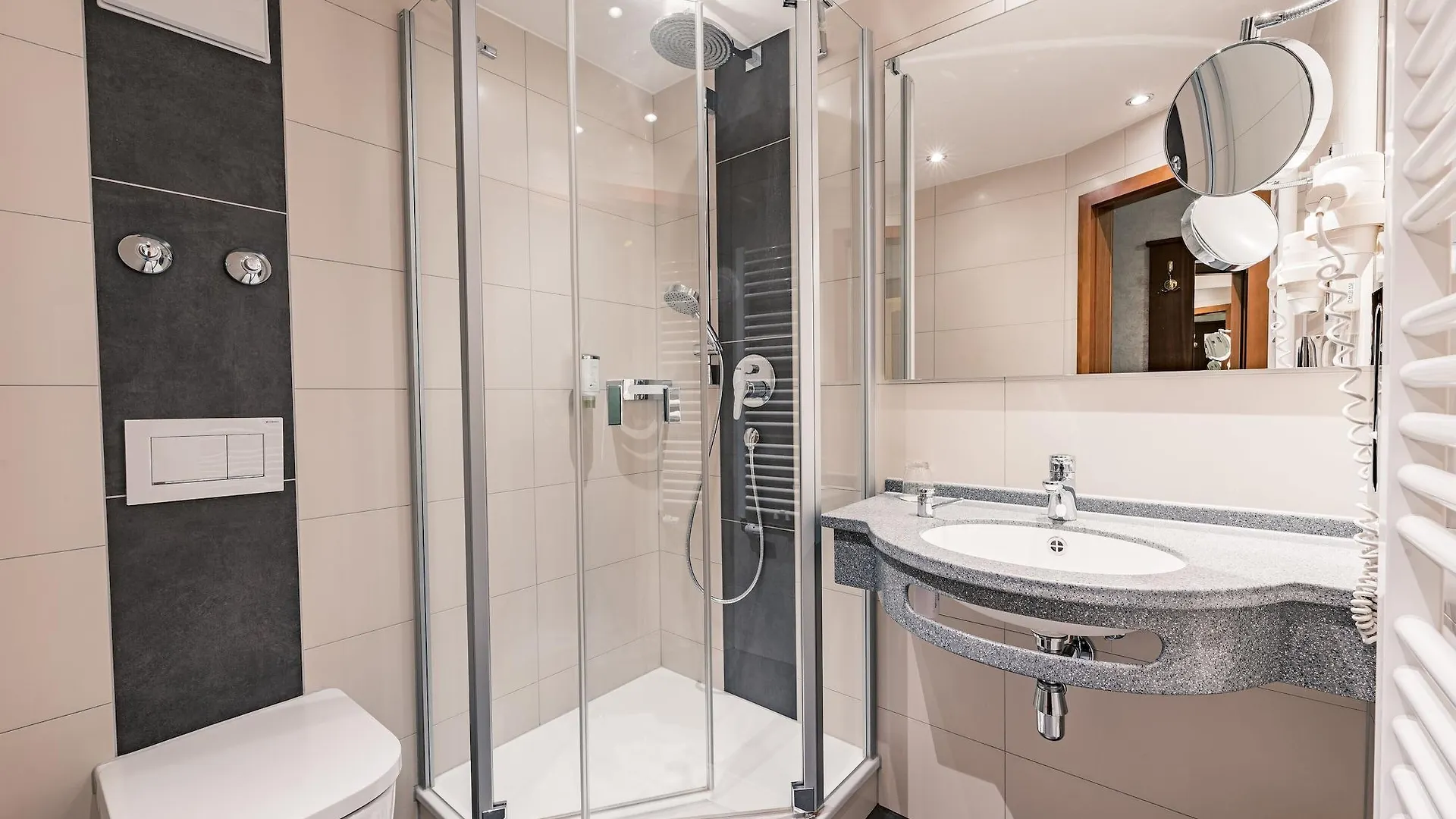 Hotel Wartburg Stuttgart Almanya
