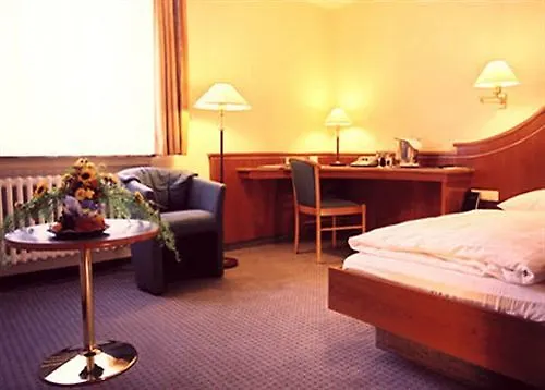 ***  Hotel Wartburg Stuttgart Almanya